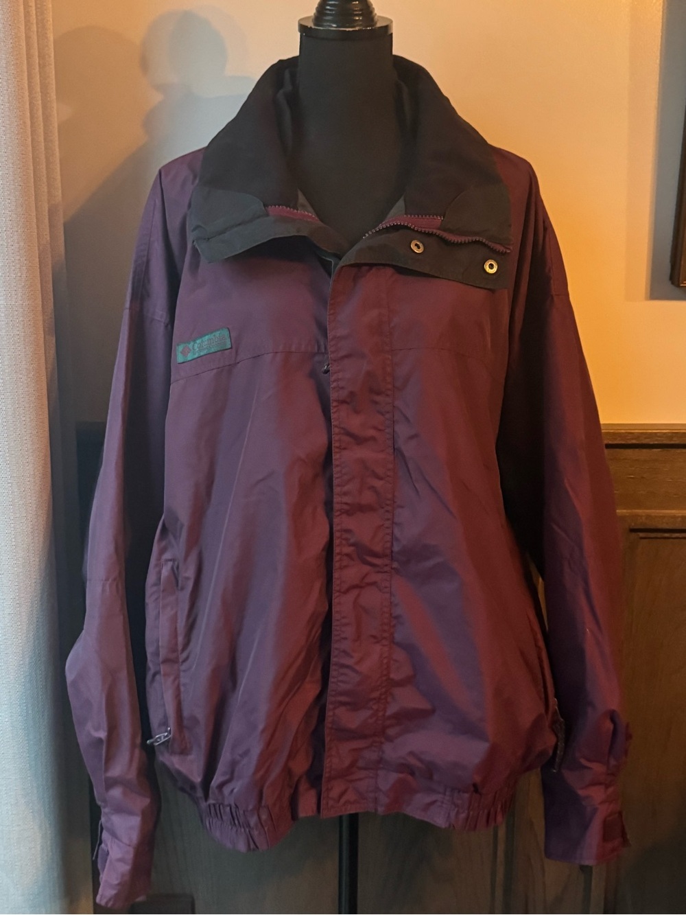 Columbia Men’s Bugaboo Burgundy Windbreaker jacket XL